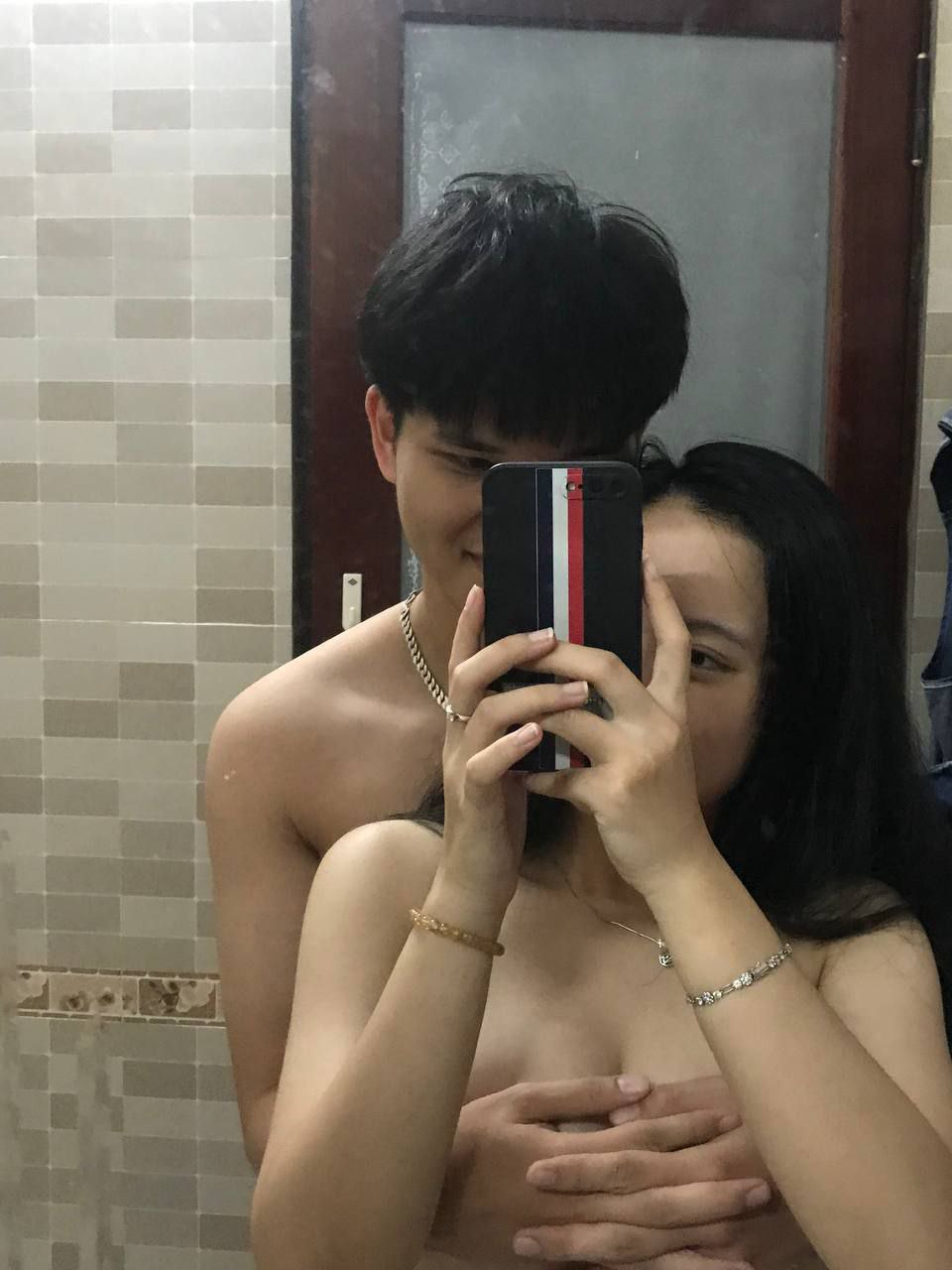 Những kỷ niệm sung phê với đứa em ghệ ở mùa hè nóng nực
